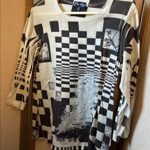 Bleu Velvet Black and White Patterned Top with embellishments medium